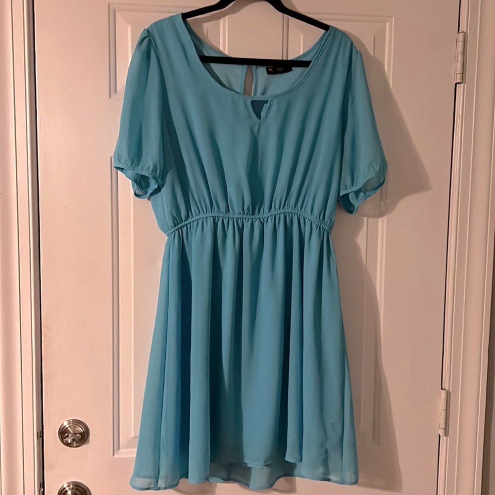 1X/2X light blue dress chiffon overlay
